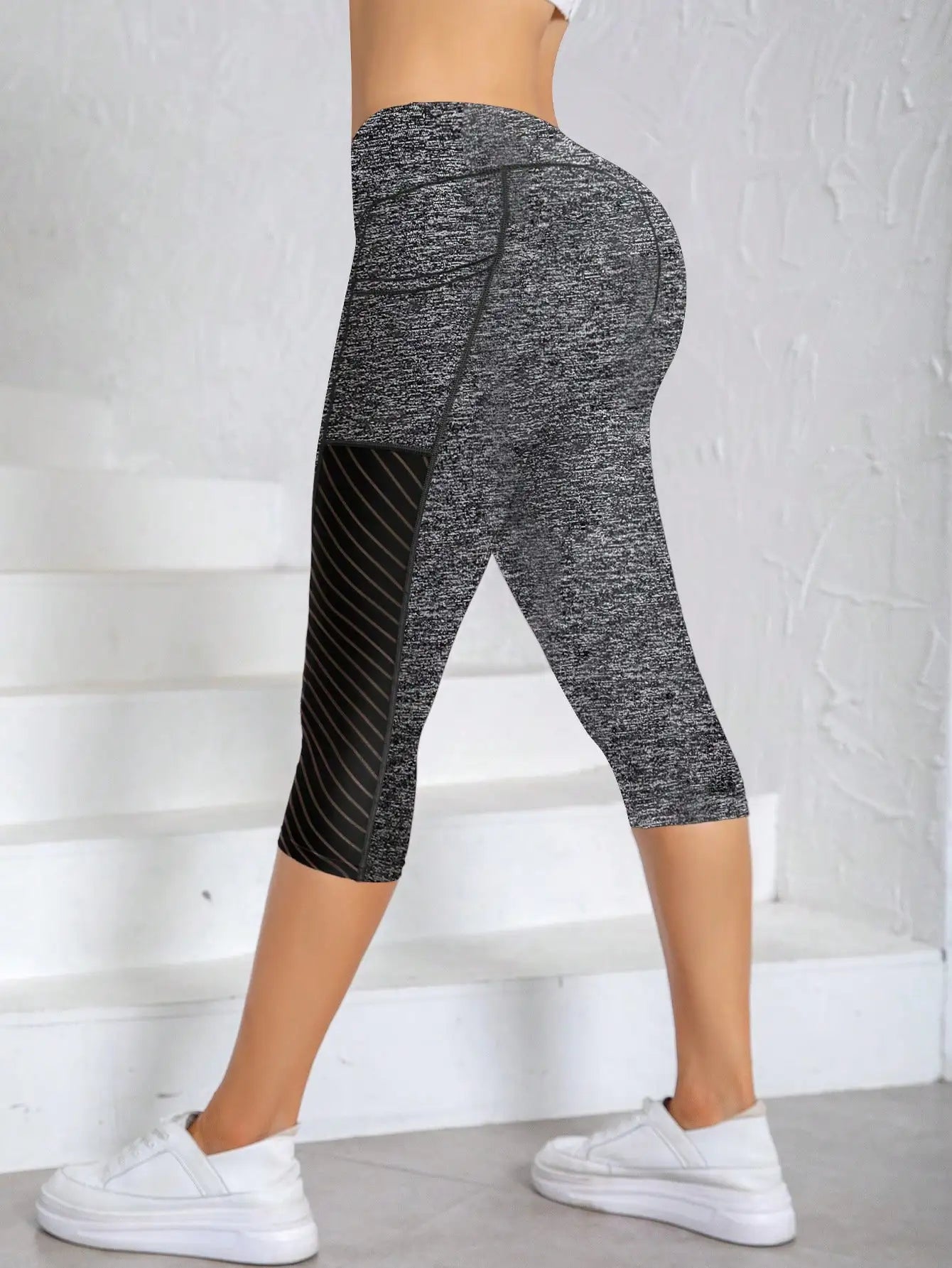 High Waist Capri Leggings With Side Pockets Breathable Stretch Sports Pants For Women