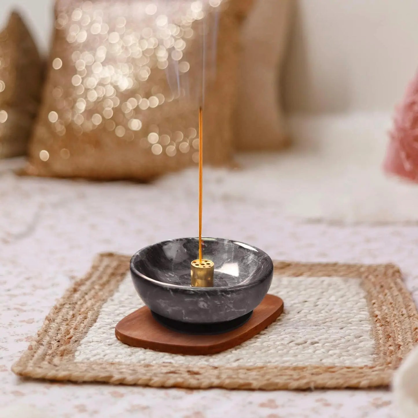 Natural Marble Incense Burner, Handmade Reflux Holder for Meditation & Decoration (Black)