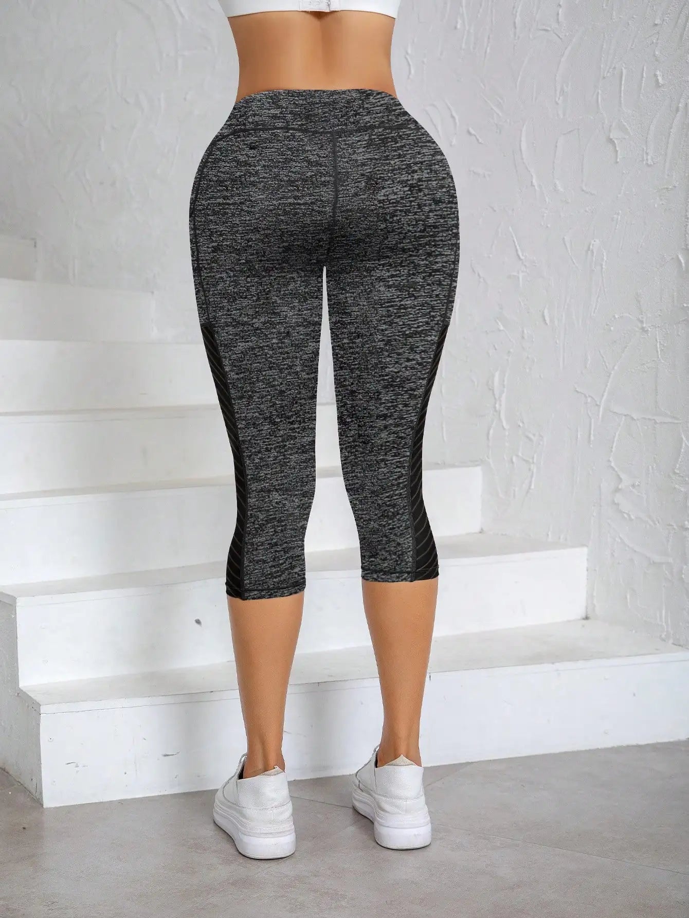 High Waist Capri Leggings With Side Pockets Breathable Stretch Sports Pants For Women
